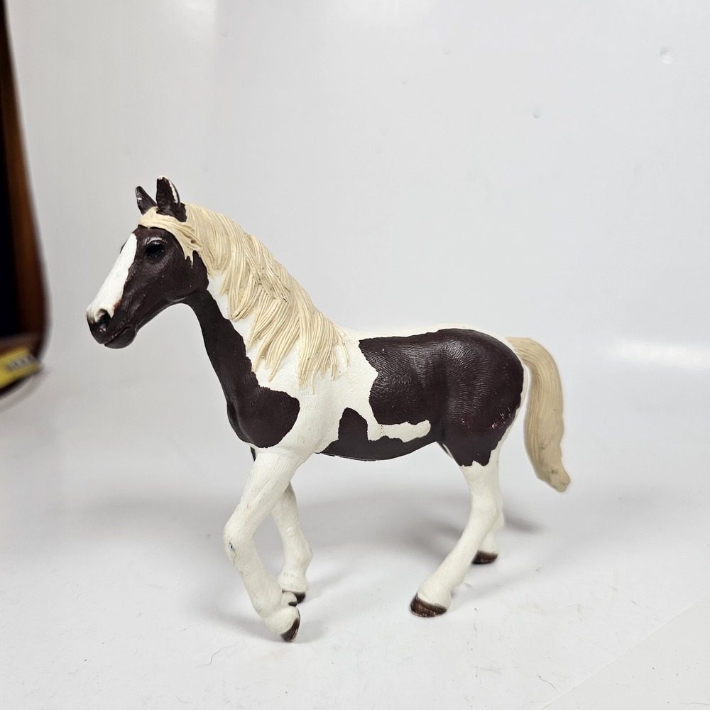 2016 Schleich Am Limes‎ 69 Retired Pinto Mare Brown & White Horse Figure D-73527